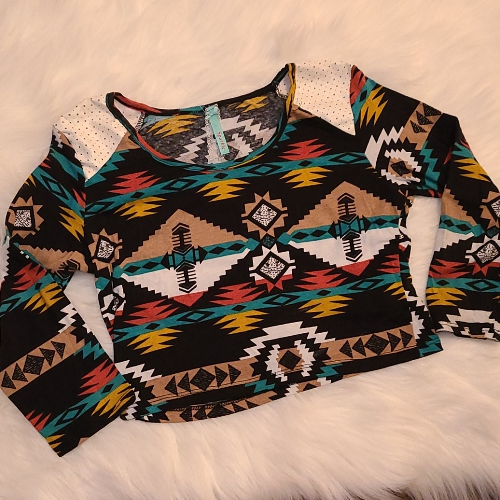 Tribal print crop top *NWOT*